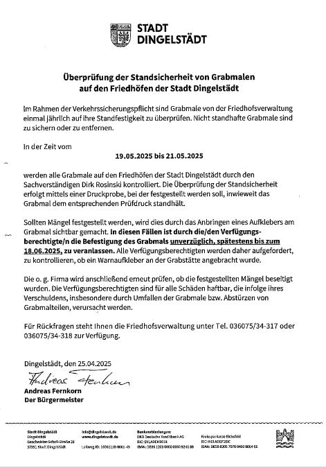 Überprüfung der Grabmale auf dem Friedhof