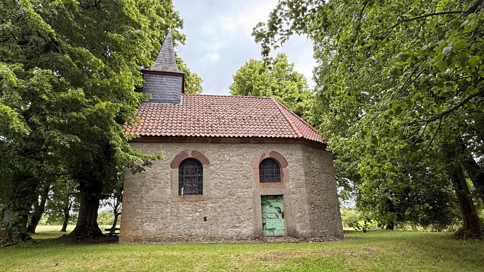 Mopedsegnung an der Neuen Kirche